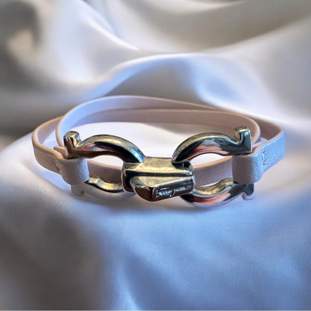 Salvatore Ferragamo Silver Gancini and Blush Leather Bracelet